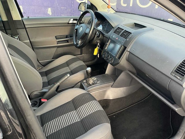 2009 - volkswagen - polo - 1.2-12v trendline - personenauto - afbeelding 5 van  12