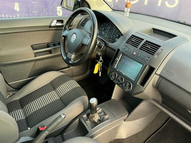 2009 - volkswagen - polo - 1.2-12v trendline - personenauto - afbeelding 7 van  12