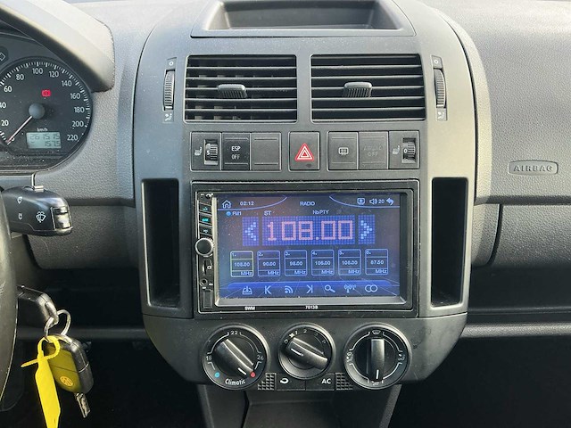 2009 - volkswagen - polo - 1.2-12v trendline - personenauto - afbeelding 8 van  12