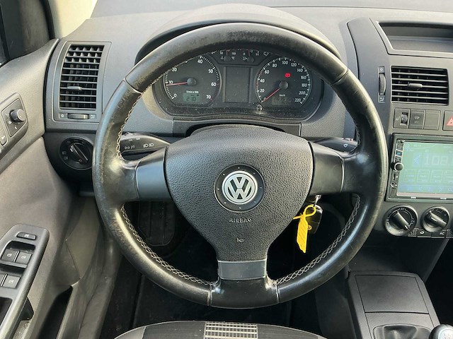 2009 - volkswagen - polo - 1.2-12v trendline - personenauto - afbeelding 9 van  12