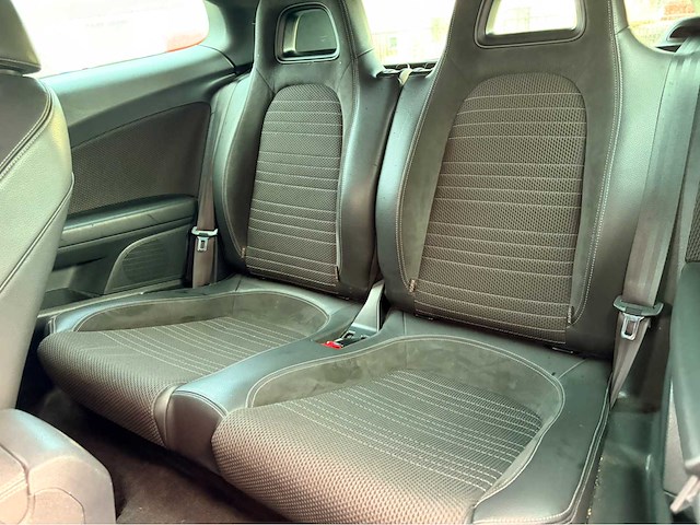 2009 - volkswagen - scirocco 2.0 tdi highline plus - personenauto - afbeelding 2 van  13