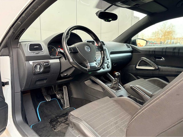 2009 - volkswagen - scirocco 2.0 tdi highline plus - personenauto - afbeelding 15 van  16