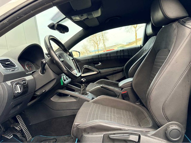 2009 - volkswagen - scirocco 2.0 tdi highline plus - personenauto - afbeelding 16 van  16
