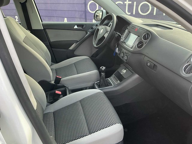 2009 - volkswagen - tiguan - 1.4 tsi trend&fun - personenauto - afbeelding 9 van  13