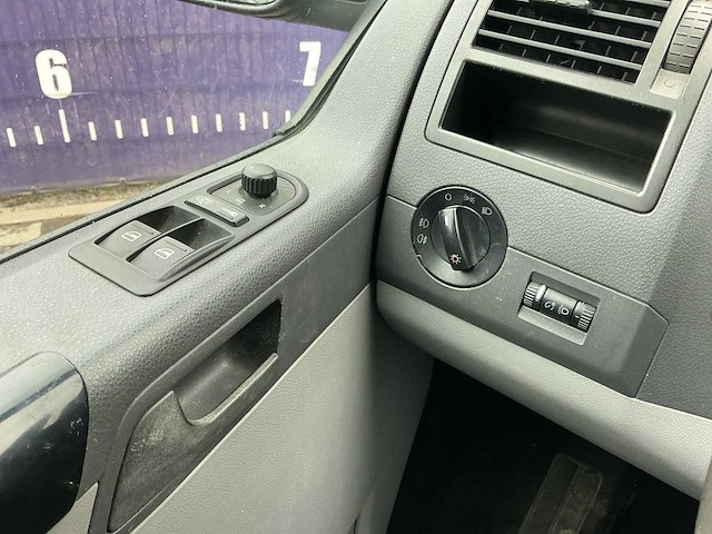 2009 - volkswagen - transporter - 2.5 tdi 340 trend.dc - bedrijfswagen - afbeelding 3 van  12