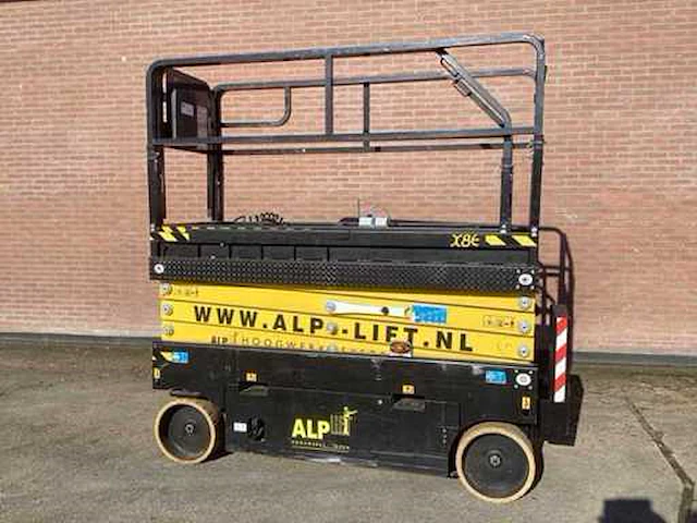 2009 airo x 8 en hoogwerker - afbeelding 14 van  19