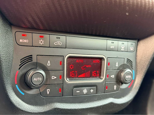 2009 alfa romeo mito 1.4 personenauto - afbeelding 12 van  12