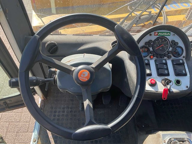 2009 ausa m250h x4 straatveegmachine - afbeelding 10 van  20