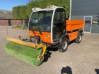 2009 ausa m250h x4 straatveegmachine