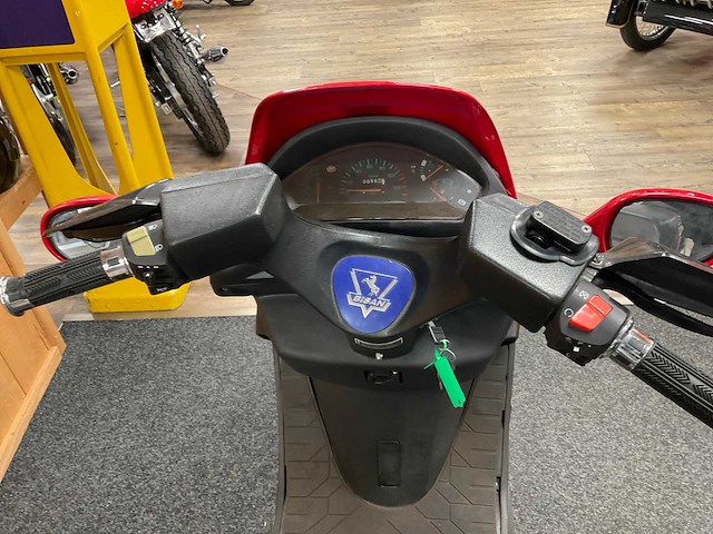 2009 bisan-lifan lf150t-2c 150 motorfiets - afbeelding 2 van  12