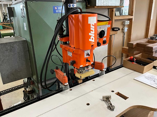 2009 blum minipress p boor- en beslagmachine - afbeelding 3 van  9