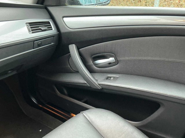 2009 bmw 5-serie 523i business line ii - afbeelding 16 van  30