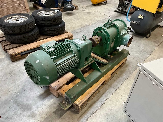 2009 borger cl520 draaizuigerpomp - afbeelding 4 van  9