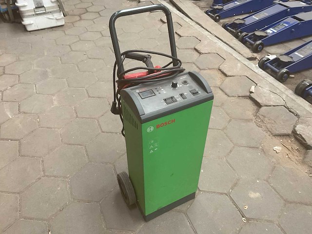 2009 bosch bsl 2470 acculader - afbeelding 1 van  2