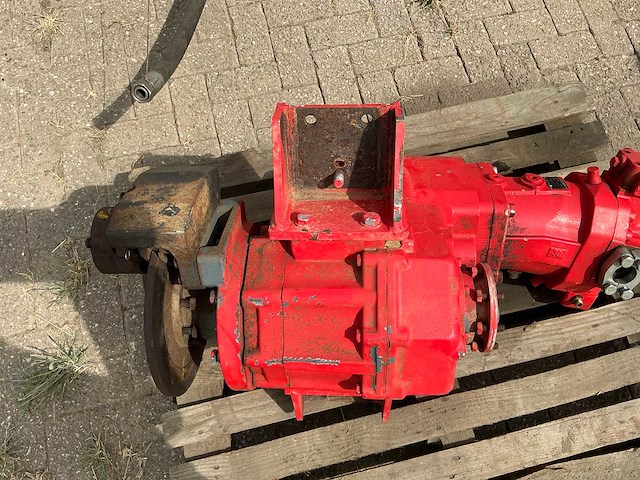 2009 bosch rexroth variabele axiale plunjermotor (gebogen as) - afbeelding 7 van  11