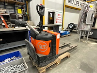 2009 bt lpe200/8 elektrische meerijpalletwagen - afbeelding 2 van  4