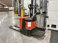 2009 bt lpe200/8 meerijpallettruck - afbeelding 2 van  9