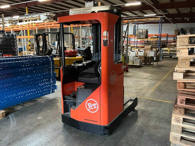 2009 bt rre 140m reachtruck - afbeelding 6 van  11