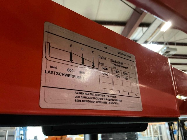2009 bt rre 140m reachtruck - afbeelding 9 van  11