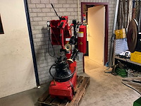 2009 butler 1052 banden de-en montageapparaat - afbeelding 1 van  8