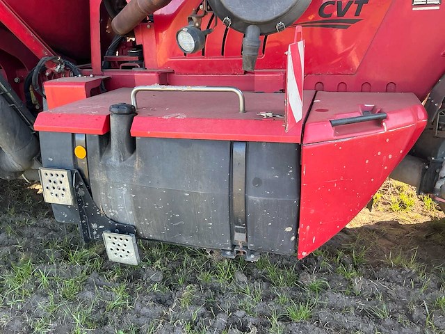 2009 challenger terra gator 8333 zelfrijdende mestverspreider - afbeelding 23 van  46