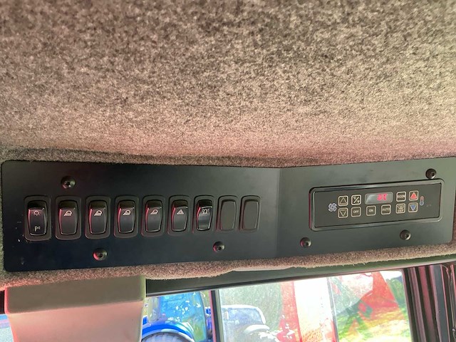 2009 challenger terra gator 8333 zelfrijdende mestverspreider - afbeelding 43 van  46