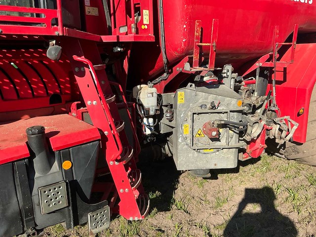 2009 challenger terra gator 8333 zelfrijdende mestverspreider - afbeelding 3 van  46