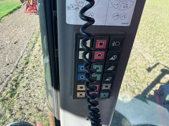 2009 challenger terra gator 8333 zelfrijdende mestverspreider - afbeelding 23 van  33