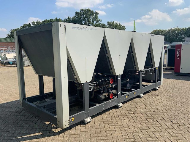 2009 ciat aquaciatpower ld 1800v chiller - afbeelding 1 van  8
