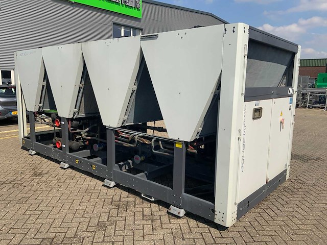 2009 ciat aquaciatpower ld 1800v chiller - afbeelding 2 van  8