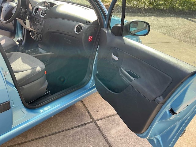 2009 citroen c3 1.4i aardgas prest. personenauto - afbeelding 27 van  33