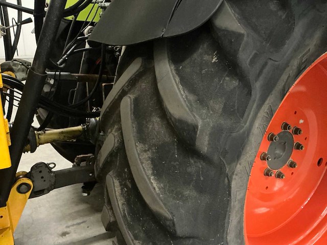 2009 claas axion 820 vierwielaangedreven landbouwtractor - afbeelding 2 van  33