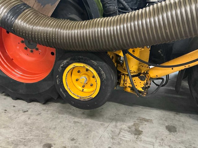 2009 claas axion 820 vierwielaangedreven landbouwtractor - afbeelding 17 van  33