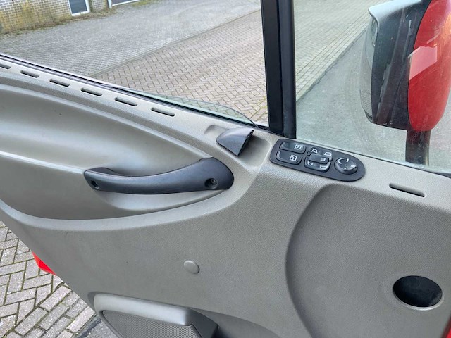 2009 daf cf 75 vrachtwagen met 32m hilton telescoophoogwerker - afbeelding 90 van  102