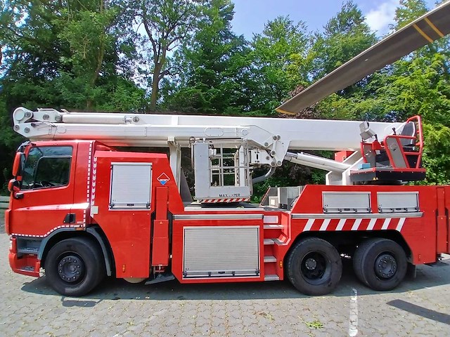 2009 daf cf 75 vrachtwagen met 32m hilton telescoophoogwerker - afbeelding 48 van  94