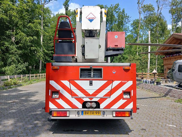 2009 daf cf 75 vrachtwagen met 32m hilton telescoophoogwerker - afbeelding 70 van  94