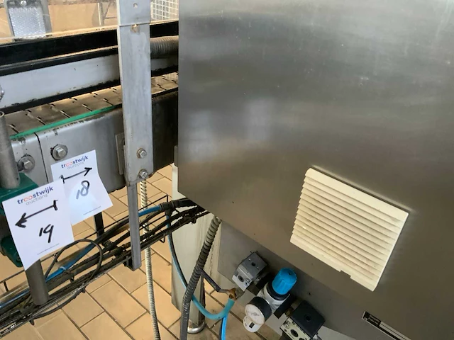 2009 datz stelvin vs8r flessensluit machine - afbeelding 4 van  30