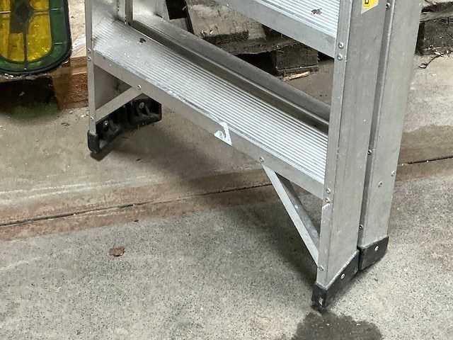 2009 dirks dod 08 aluminium dubbele trap - afbeelding 3 van  4