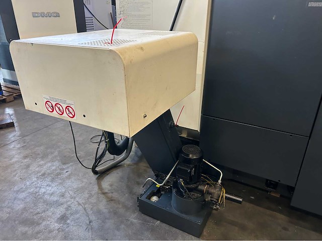 2009 dmg dmu 60 monoblock cnc universeel machinecentrum - afbeelding 5 van  21