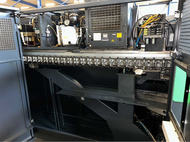 2009 dmg dmu 60 monoblock cnc universeel machinecentrum - afbeelding 8 van  21