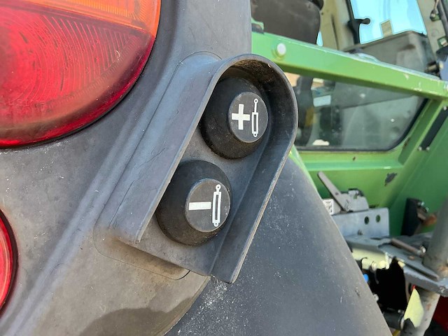 2009 fendt 415 vario tms + voorlader (combinatie kavel) - afbeelding 40 van  45