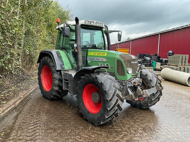 2009 fendt 714 vario tms vierwielaangedreven landbouwtractor - afbeelding 26 van  31