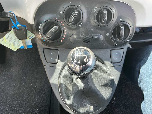 2009 fiat 500 1.2 naked personenauto - afbeelding 1 van  1