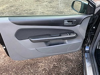 2009 ford focus 1.6 i defect personenauto - afbeelding 5 van  45