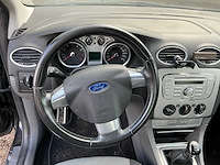 2009 ford focus 1.6 i defect personenauto - afbeelding 9 van  45