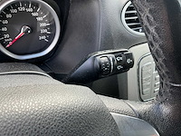 2009 ford focus 1.6 i defect personenauto - afbeelding 13 van  45