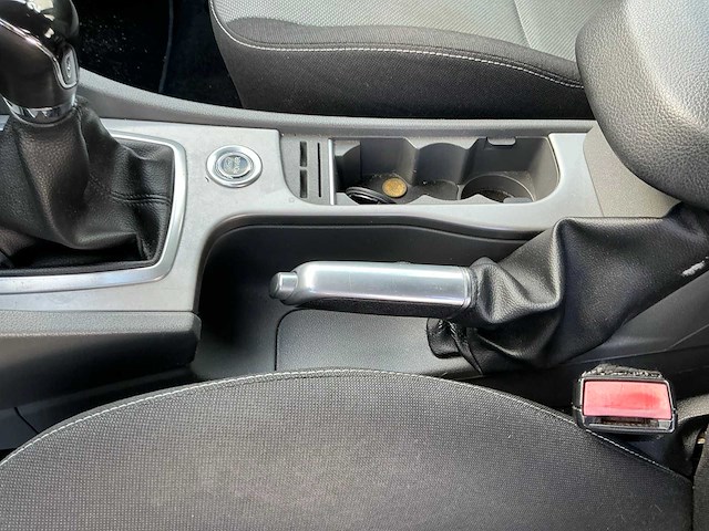 2009 ford focus 1.6 i defect personenauto - afbeelding 18 van  45