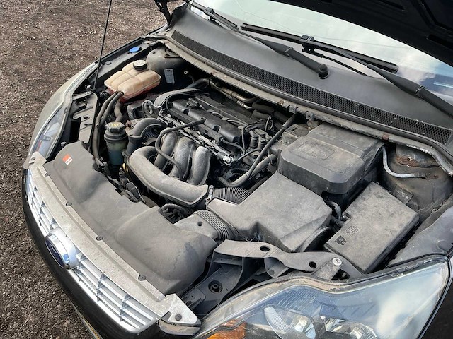 2009 ford focus 1.6 i defect personenauto - afbeelding 35 van  45