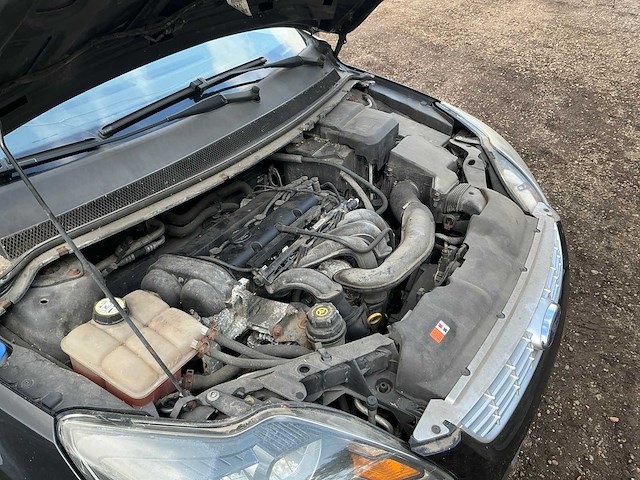 2009 ford focus 1.6 i defect personenauto - afbeelding 36 van  45