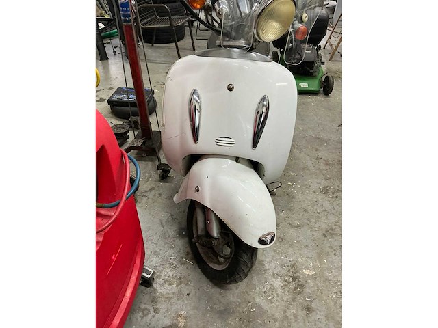 2009 fosti bromscooter grande retro ft50qt brommer - afbeelding 3 van  9